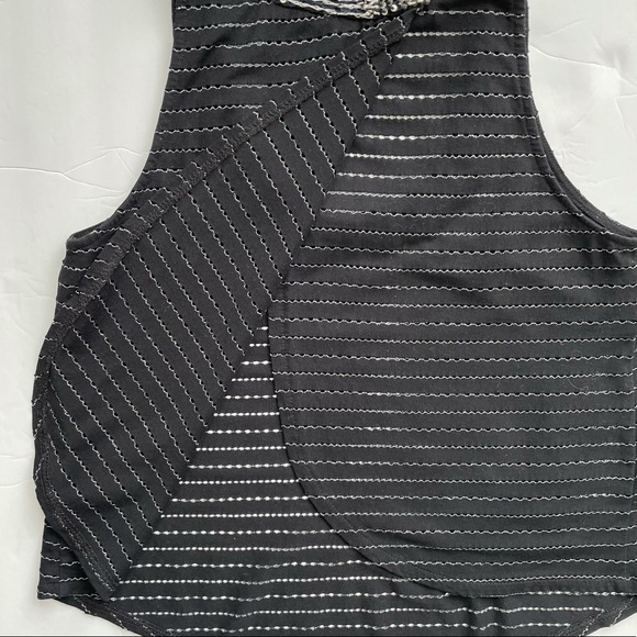 Free People Black Embellished Cropped Beaded Split Tulip Back Tank Size XS - Picture 5 of 9